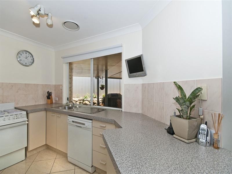 100 Ware Drive, Currumbin Waters QLD 4223