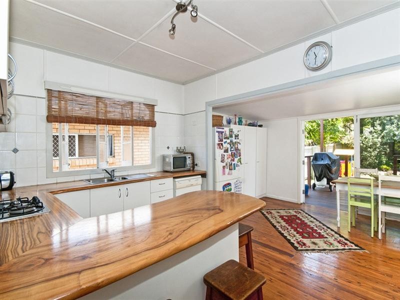 19 Fourteenth Avenue, Palm Beach QLD 4221