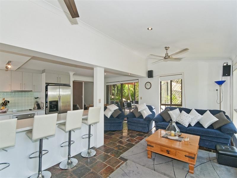 22 Hoffschildt Drive, Currumbin Waters QLD 4223