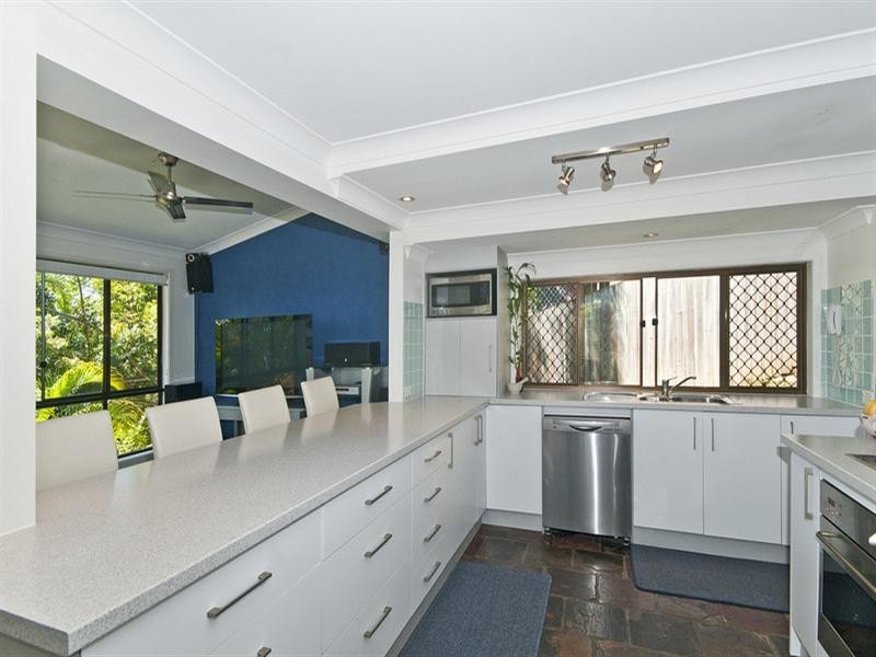 22 Hoffschildt Drive, Currumbin Waters QLD 4223