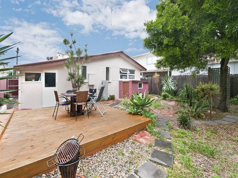 90 Seagull Avenue, Mermaid Beach QLD 4218