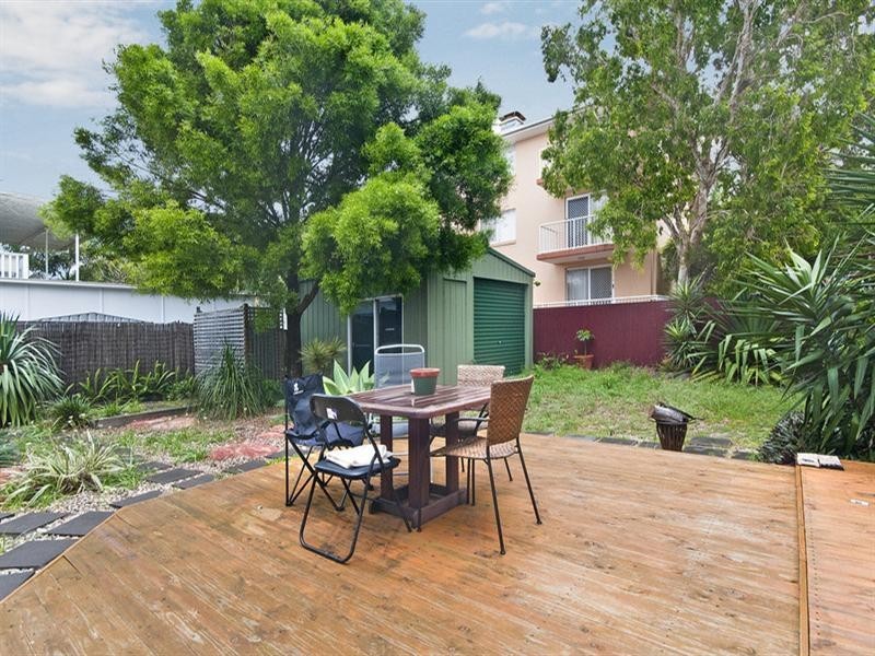 90 Seagull Avenue, Mermaid Beach QLD 4218