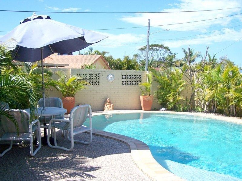 35 Denawen Street, Palm Beach QLD 4221