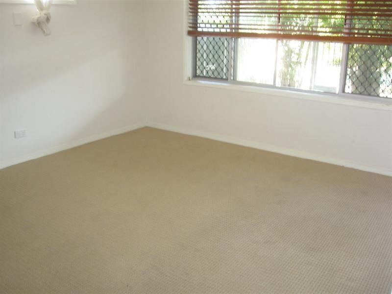 35 Denawen Street, Palm Beach QLD 4221