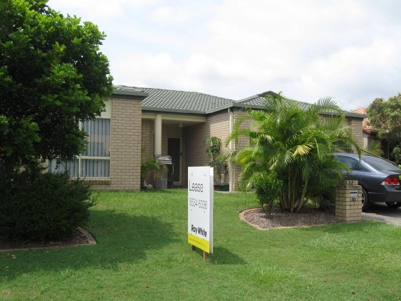 30 Tussock Crescent, Elanora QLD 4221