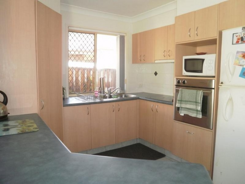 30 Tussock Crescent, Elanora QLD 4221