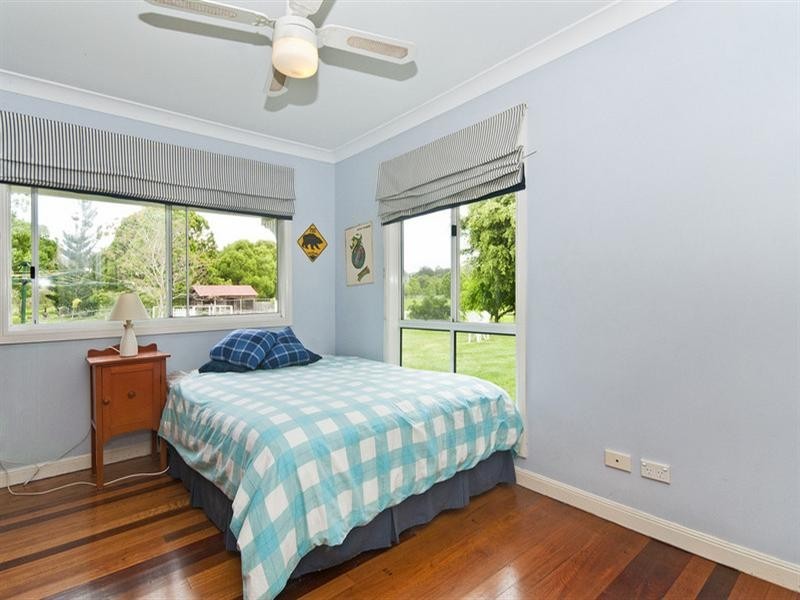 35 Valley Drive, Tallebudgera QLD 4228