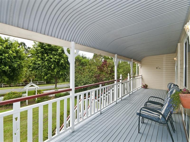 35 Valley Drive, Tallebudgera QLD 4228