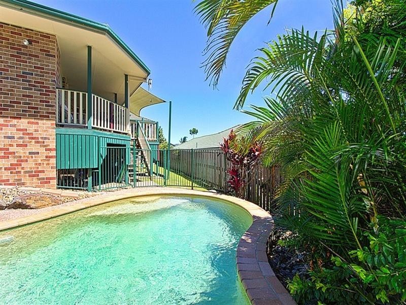 18 Hibertia Avenue, Elanora QLD 4221