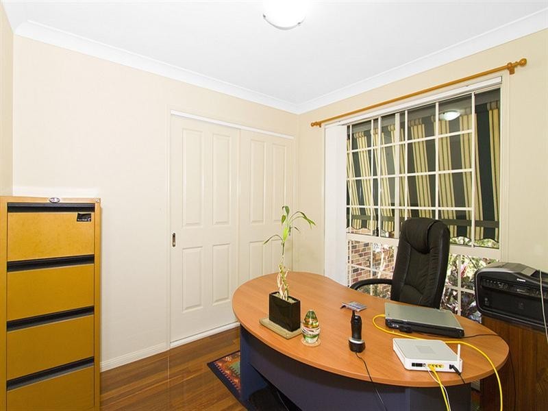 18 Hibertia Avenue, Elanora QLD 4221