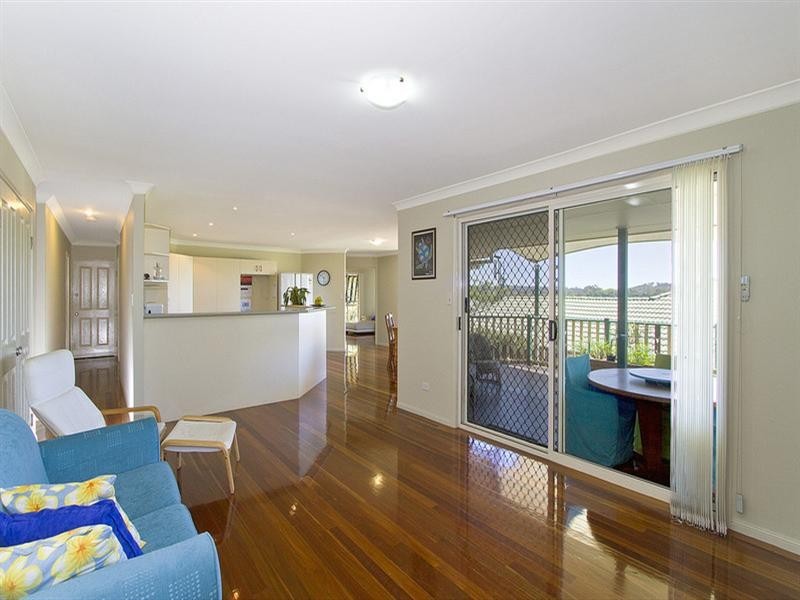 18 Hibertia Avenue, Elanora QLD 4221