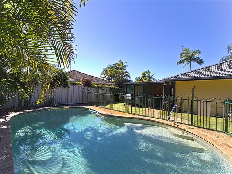 14 Spindle Street, Palm Beach QLD 4221