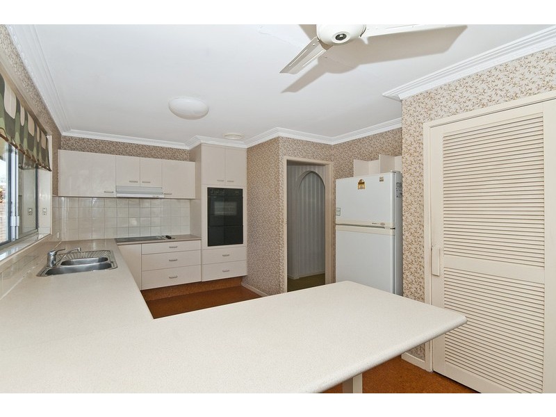 11 Marlin Court, Palm Beach QLD 4221