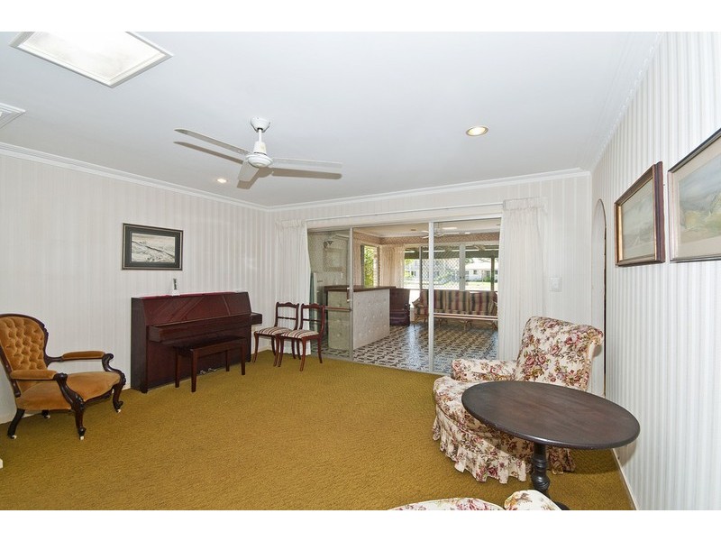 11 Marlin Court, Palm Beach QLD 4221