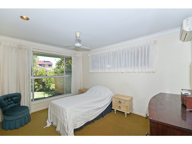 11 Marlin Court, Palm Beach QLD 4221