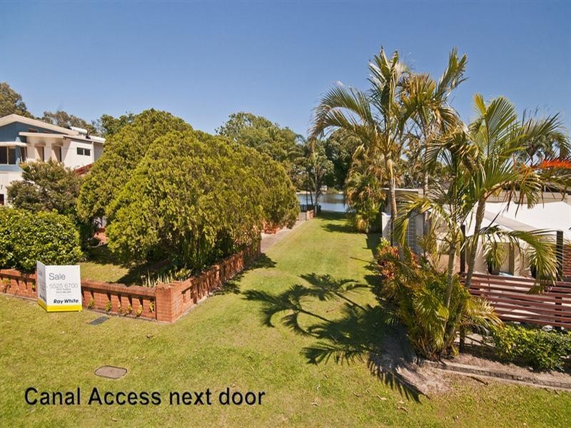 60 Laguna Avenue, Palm Beach QLD 4221