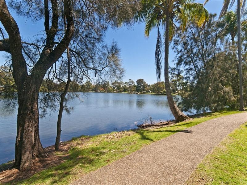60 Laguna Avenue, Palm Beach QLD 4221