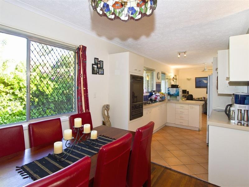 33 Whitsunday Drive, Currumbin Waters QLD 4223