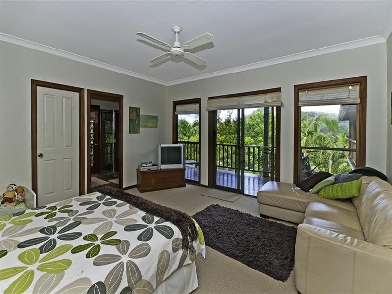 592 Tallebudgera Creek Road, Tallebudgera Valley QLD 4228