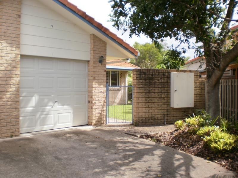 8/17 Cupania Place, Elanora QLD 4221