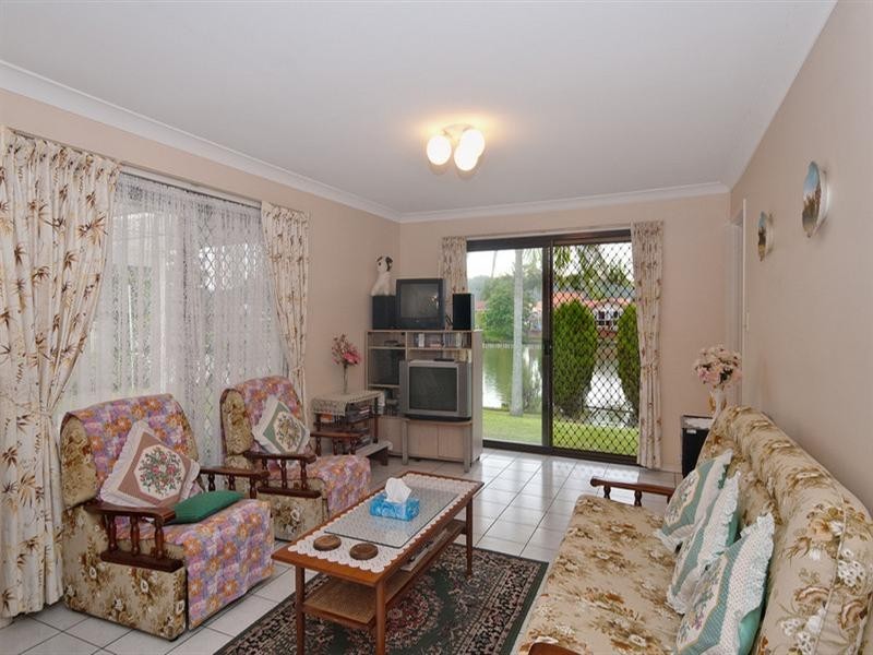 129 Currumbin Creek Road, Currumbin Waters QLD 4223