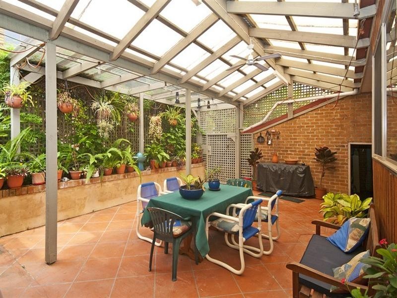 2 Exmouth Court, Elanora QLD 4221