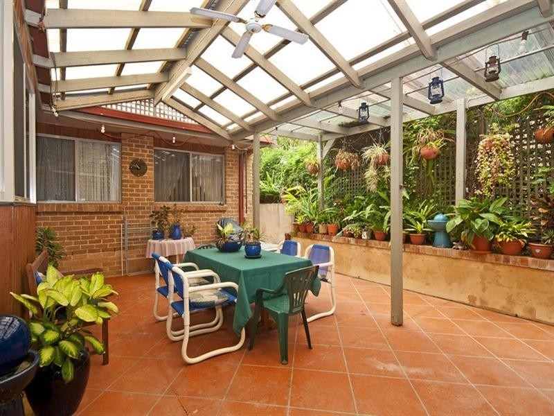 2 Exmouth Court, Elanora QLD 4221