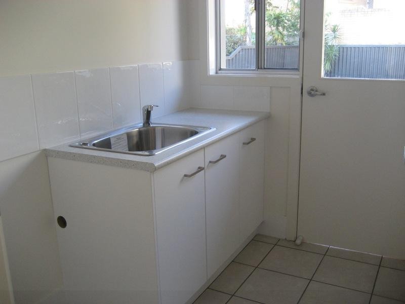 2/5 Parnki Parade, Palm Beach QLD 4221