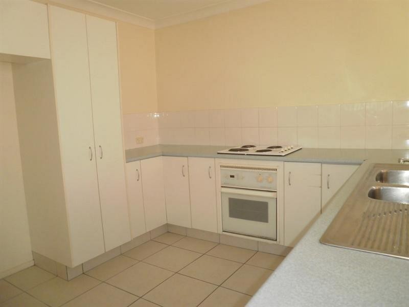 17 Banksiadale Close, Elanora QLD 4221