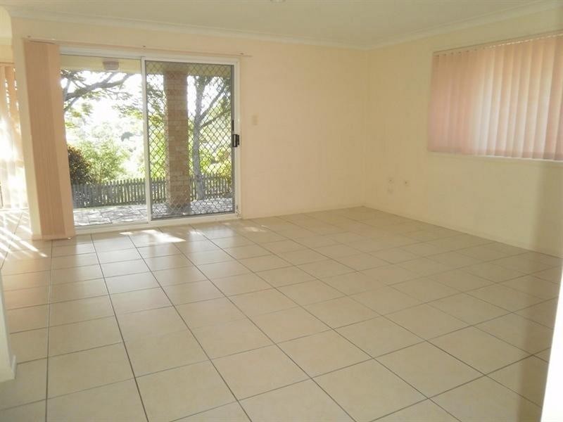 17 Banksiadale Close, Elanora QLD 4221