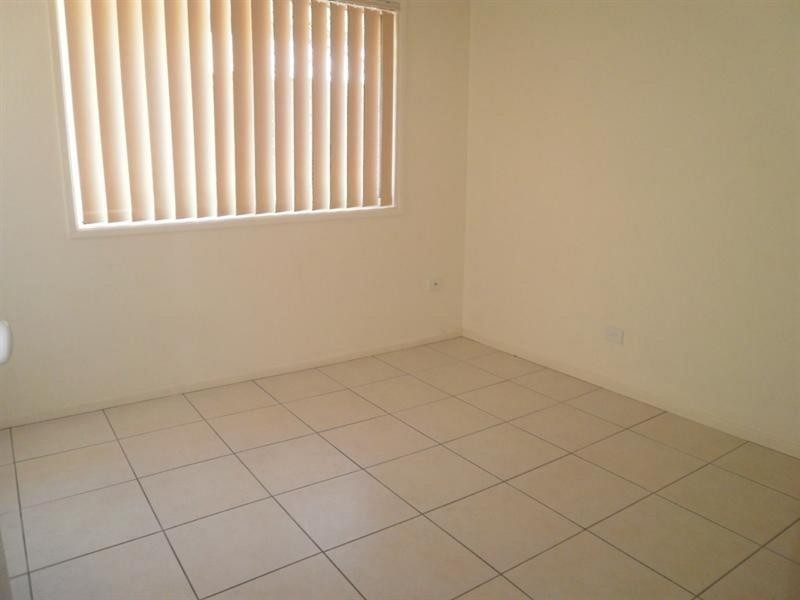 17 Banksiadale Close, Elanora QLD 4221