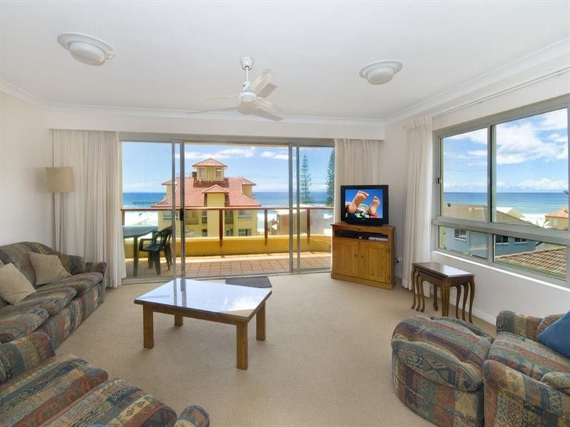 11/4 TwentyFifth Avenue, Palm Beach QLD 4221