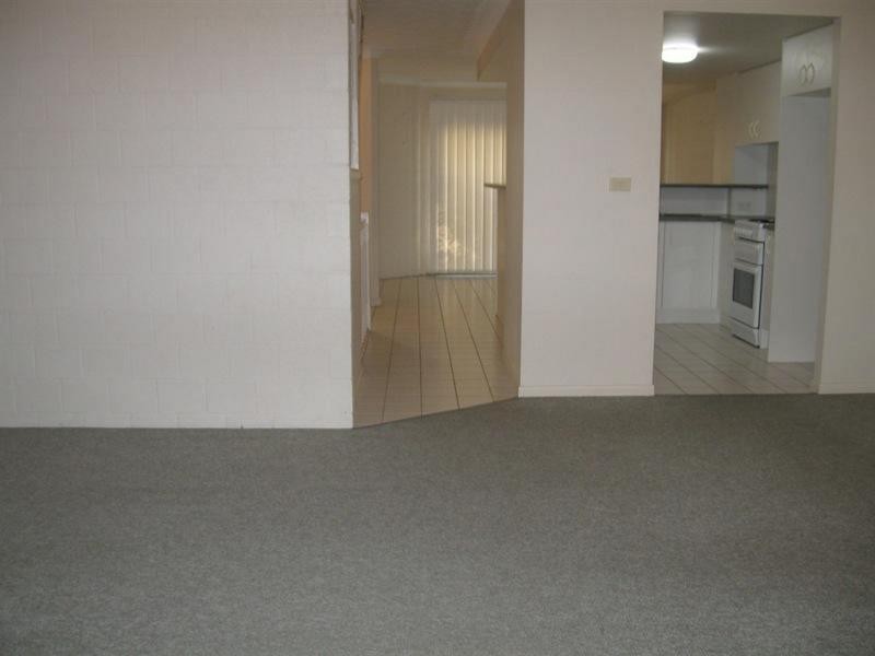 2/1045 Gold Coast Highway, Palm Beach QLD 4221