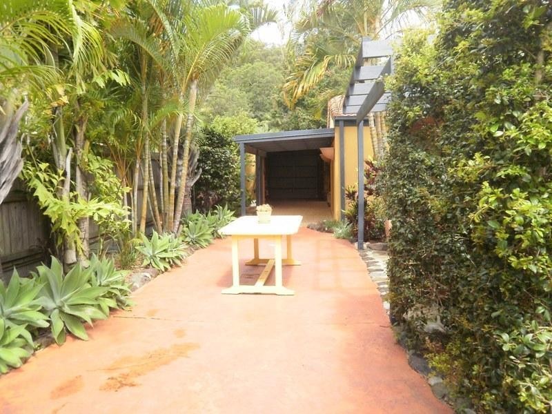 17 Hooper Drive, Currumbin QLD 4223