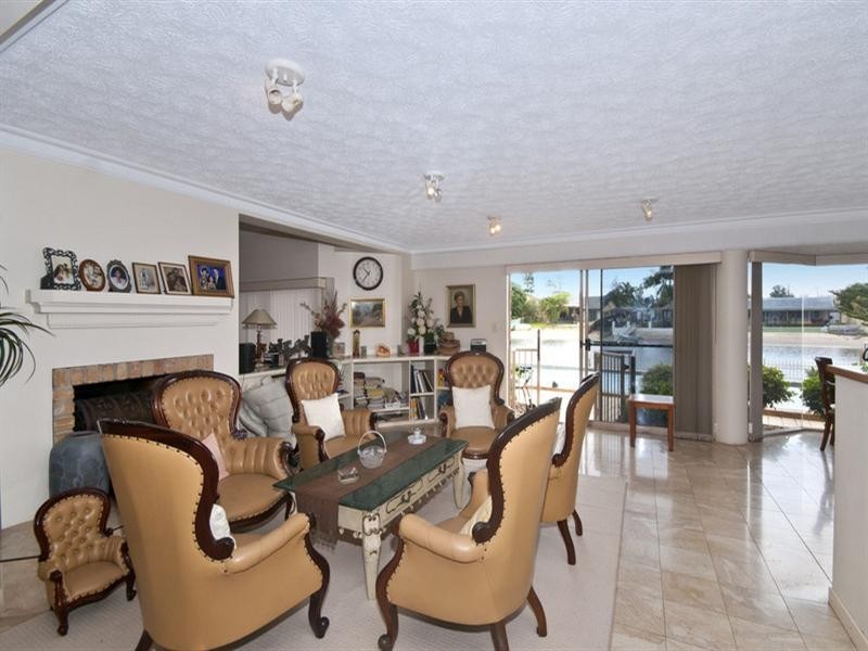 240 Mallawa Drive, Palm Beach QLD 4221