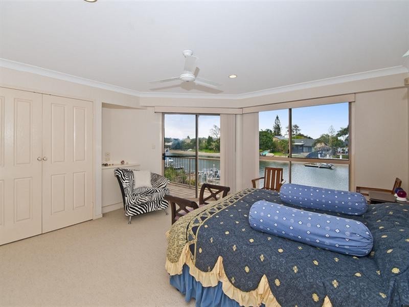 240 Mallawa Drive, Palm Beach QLD 4221