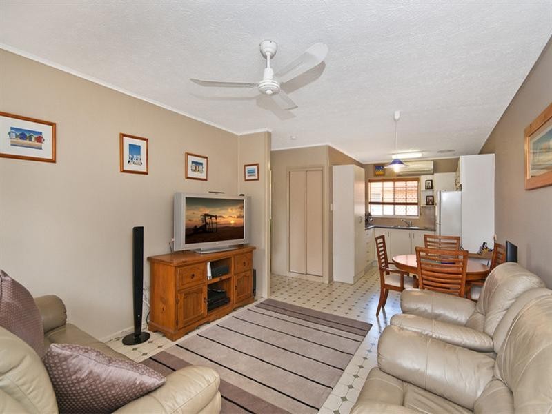 3/82 Sarawak Avenue, Palm Beach QLD 4221