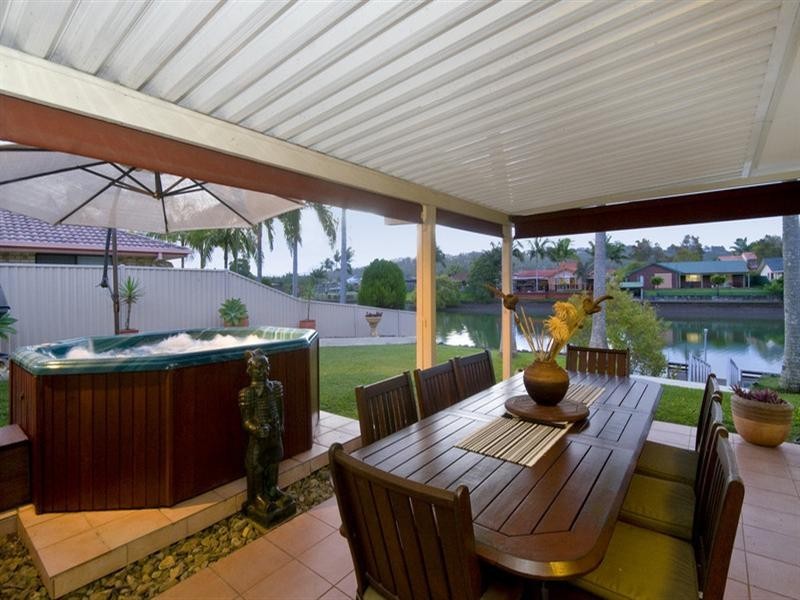 127 Currumbin Creek Road, Currumbin Waters QLD 4223