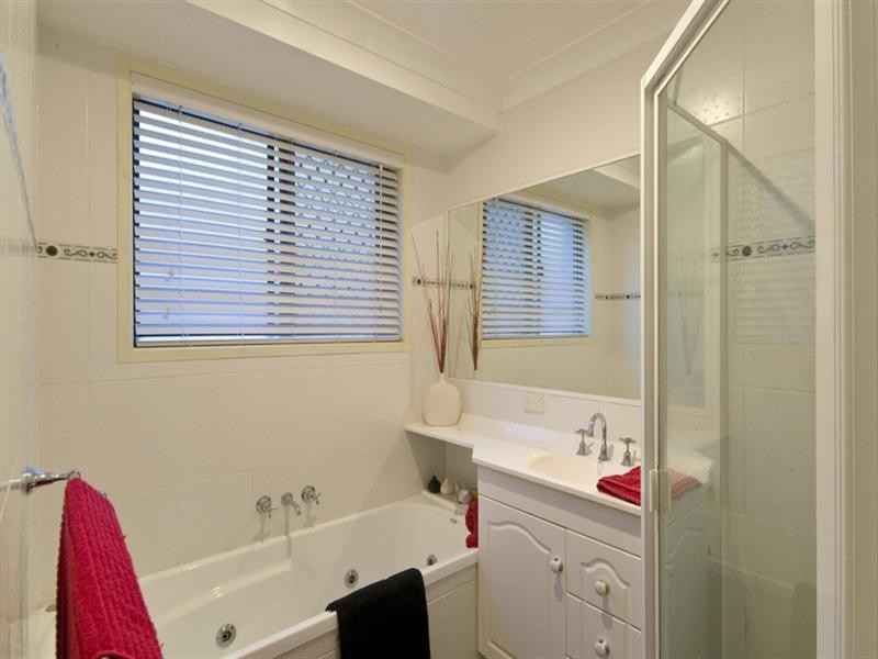 127 Currumbin Creek Road, Currumbin Waters QLD 4223