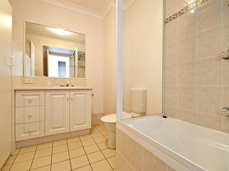 30/1198 Gold Coast Highway, Palm Beach QLD 4221