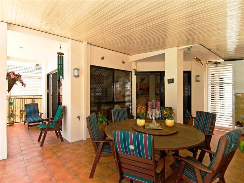 18 Fourteenth Avenue, Palm Beach QLD 4221