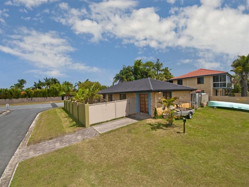 2 Japonica Drive, Palm Beach QLD 4221