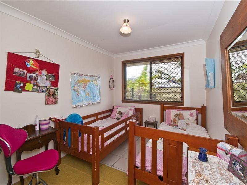 2 Japonica Drive, Palm Beach QLD 4221