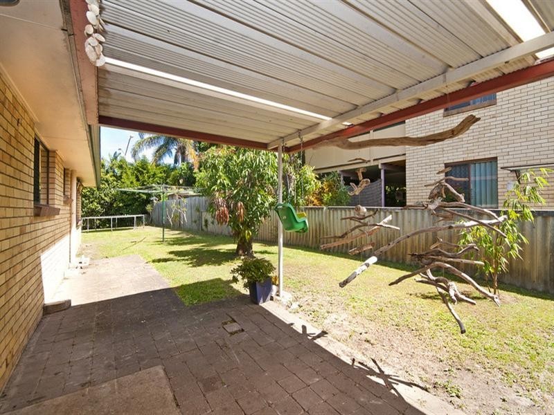 2 Japonica Drive, Palm Beach QLD 4221