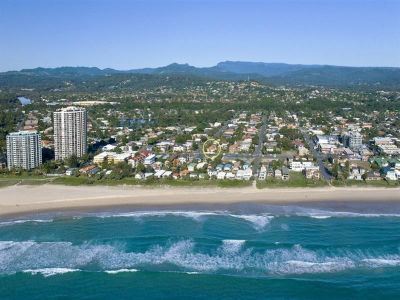 11/1072 Gold Coast Highway, Palm Beach QLD 4221