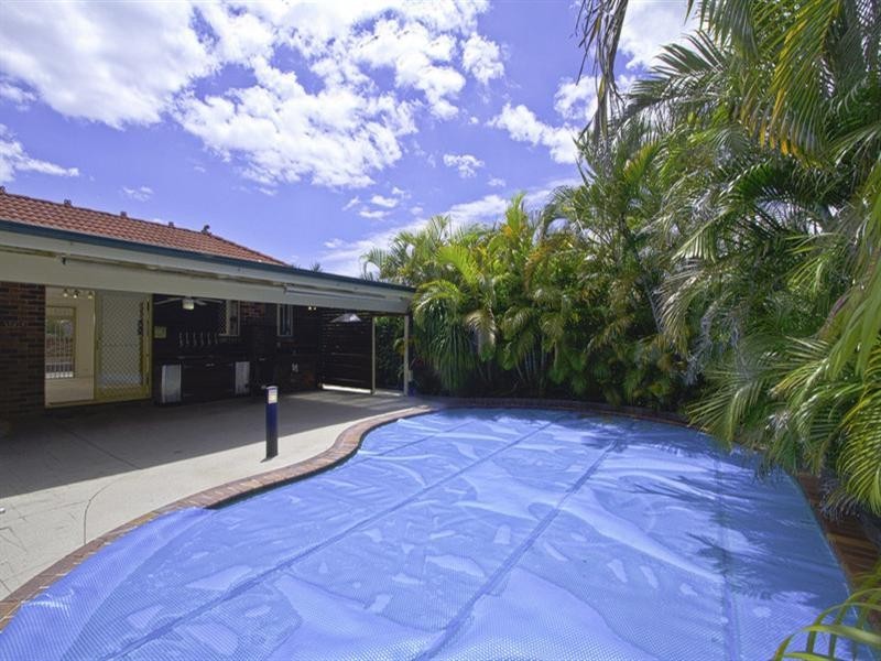 8 Acron Street, Elanora QLD 4221