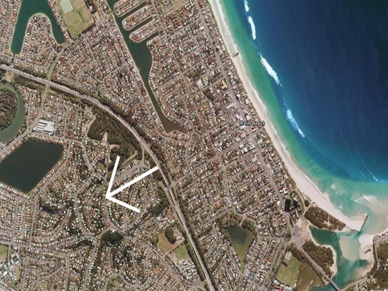 152 K P McGrath Drive, Elanora QLD 4221