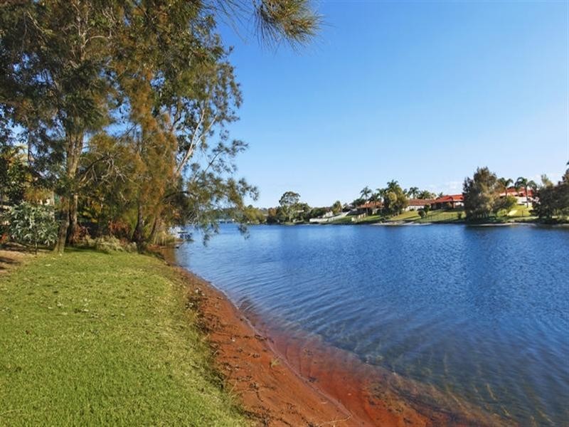 76 Jabiru Avenue, Burleigh Waters QLD 4220