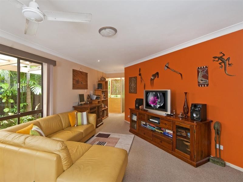 12 Regent Street, Currumbin QLD 4223
