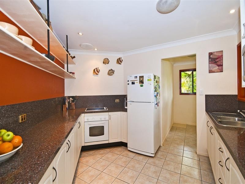 12 Regent Street, Currumbin QLD 4223